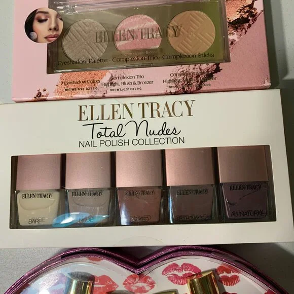 Ellen Tracy Makeup Bundle